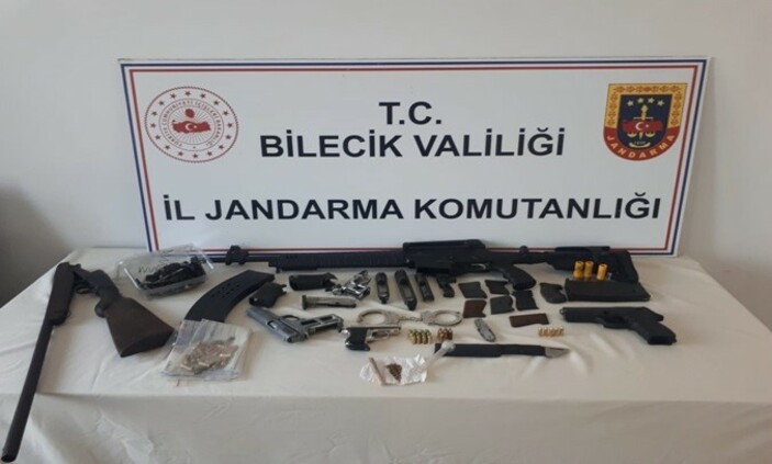 Bilecik'te kendini silahla yaralayınca silah kaçakçısı olduğu ortaya çıktı