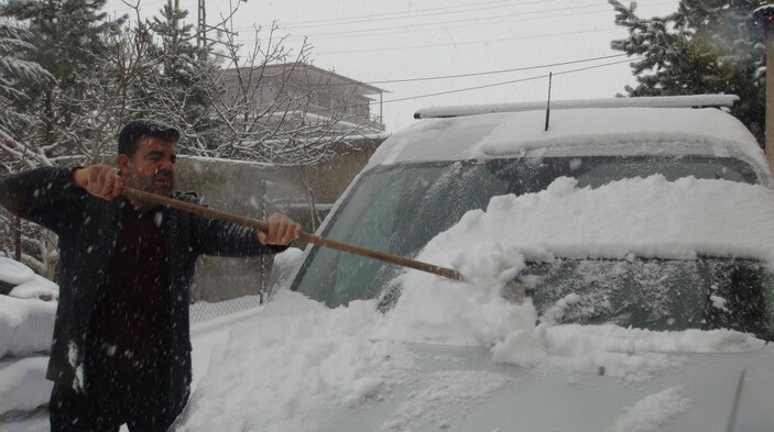 Yurt genelinde kar yağışı etkili oldu