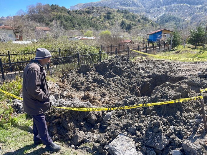 Bartın'da kepçeyle kaçak kazı yaptılar