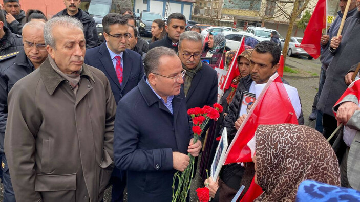 Bakan Bozdağ: Millet İttifakı cumhurbaşkanı adayından da yavrularınızı isteyin #8