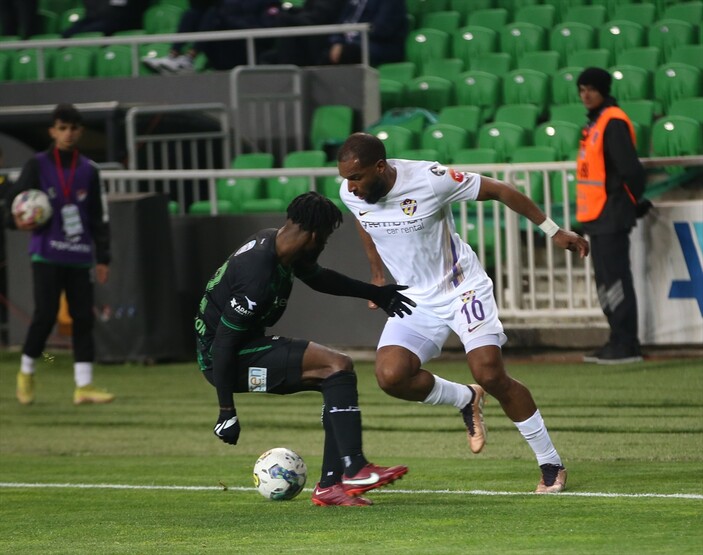 Ryan Babel, Eyüpspor'da kendini bulamadı