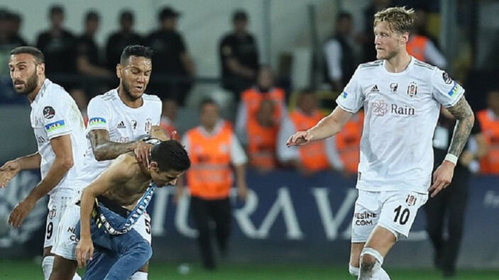 Beşiktaşlı futbolculara saldıran sanığa 1 yıl 8 ay hapis cezası verildi