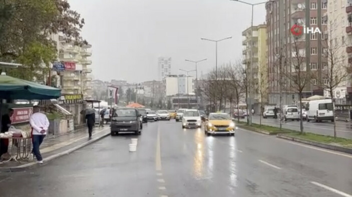 Diyarbakır’da sağanak yağış etkili oldu