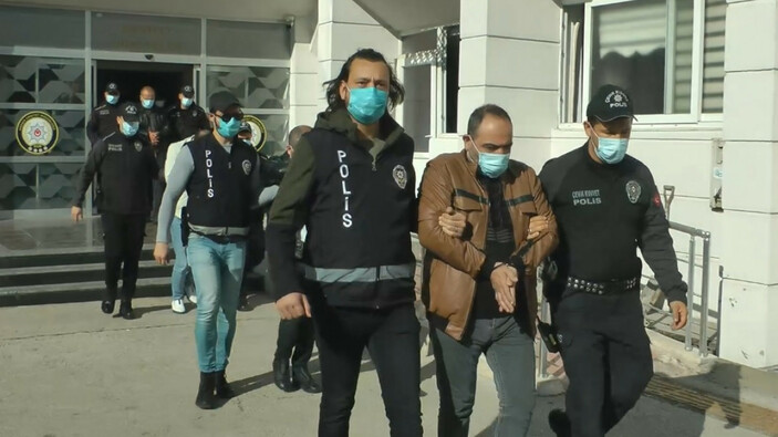 Mersin'de fuhuş operasyonunda 11 tutuklama