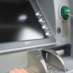 ATM başına gelir gelmez bakın! Sonradan pişmanlık ne fayda...Kontrol eden parasını koruyor...