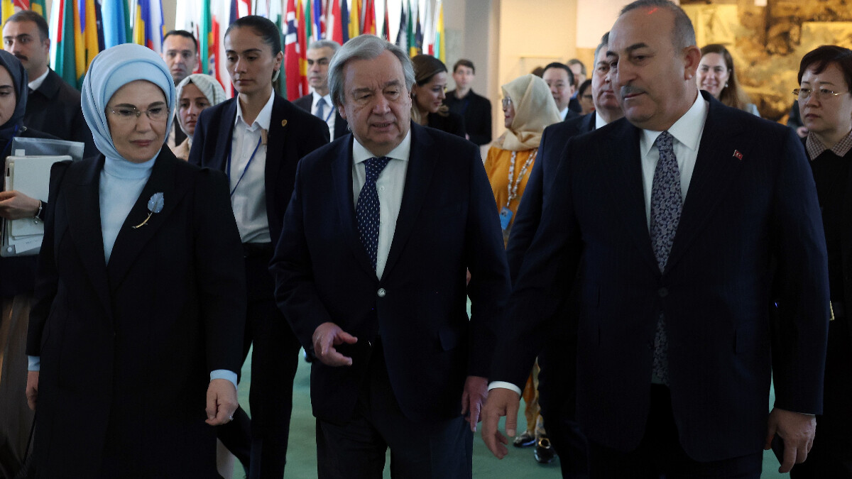 bm-genel-sekreteri-guterres-emine-erdogan-ile-gorustu_5e234791.jpg