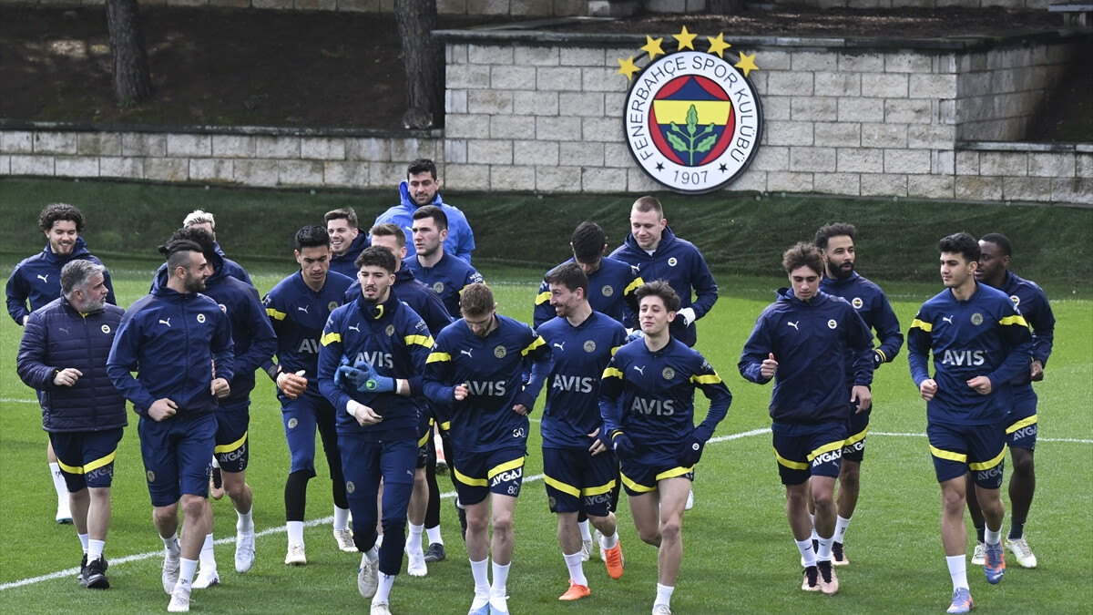 fenerbahce-derbi-hazirliklarina-devam-etti_5a01f500.jpg