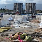 Hatay’da şiddetli fırtına depremzedelere zor anlar yaşattı