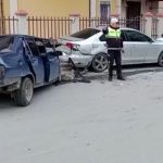 Mersin'de alkollü sürücü, park halindeki araçlara çarptı