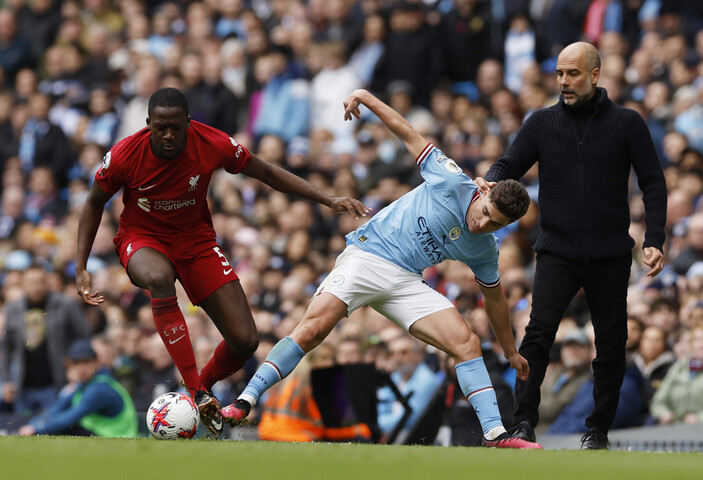 Manchester City, Liverpool'u 4 golle geçti