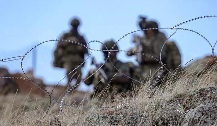 Irak'ın kuzeyinde PKK'dan kaçan 4 terörist teslim oldu