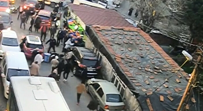 Beykoz'da İETT otobüsünün çarptığı yaya hastaneye götülürken ikinci kaza: 5 yaralı  #7