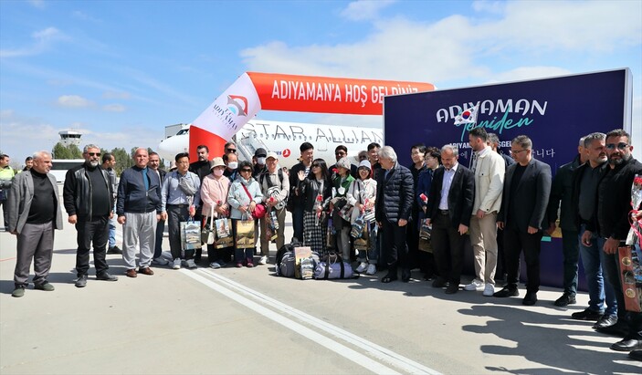 Depremin ardından Adıyaman'a ilk turist kafilesi Güney Kore'den geldi