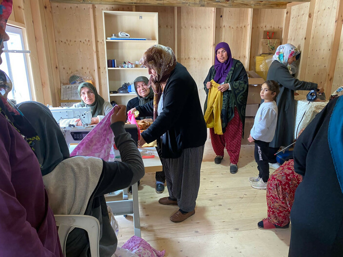 Gaziantep Büyükşehir Belediyesi'nden depremzedelere 'Bir İstihdam Bir Umut' projesi