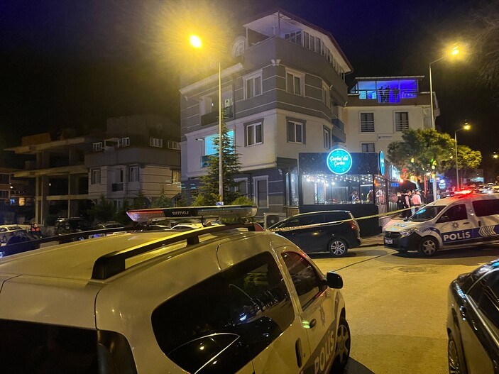 Denizli'de otomobilden pompalıyla rastgele ateş açıldı: 2 yaralı