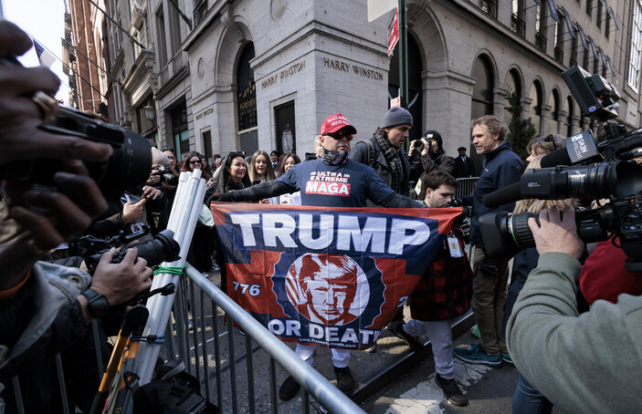 Trump yarın hakim karşısına çıkacak