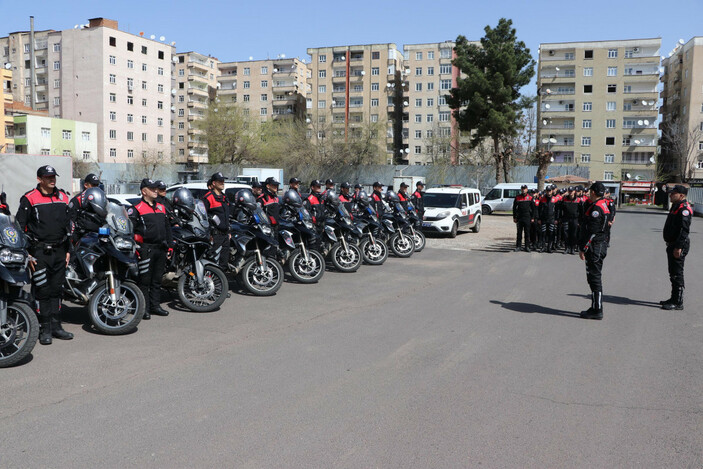 Depremzede Emine’nin 3’üncü yaşını yunus polisleri kutladı #5