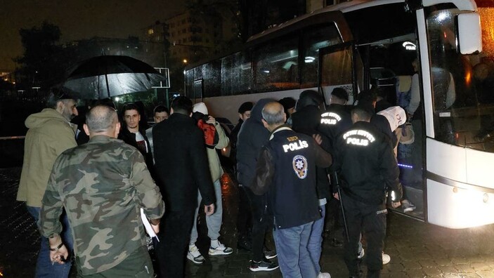 Samsun'da yasa dışı bahis ve para aklama operasyonu: 21 tutuklama