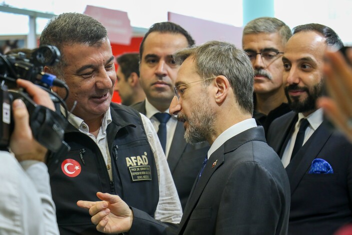 Fahrettin Altun: Gençlerimizi ideolojik arka bahçe olarak görmüyoruz