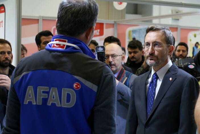 Fahrettin Altun: Gençlerimizi ideolojik arka bahçe olarak görmüyoruz