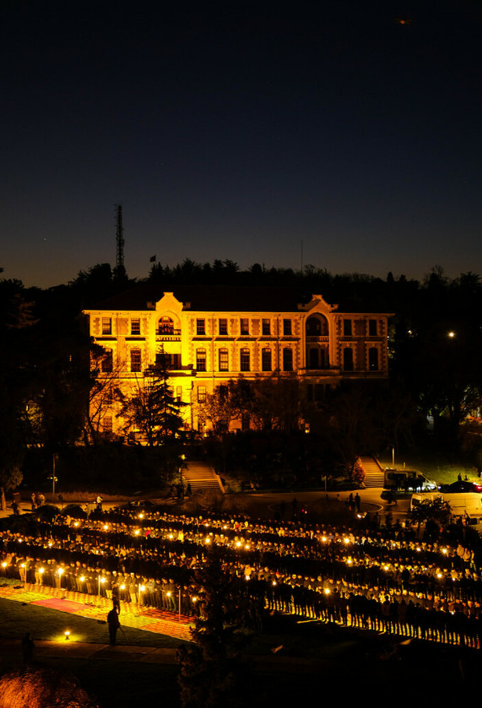 Boğaziçi Üniversitesi'nde cemaatle namaz kılındı