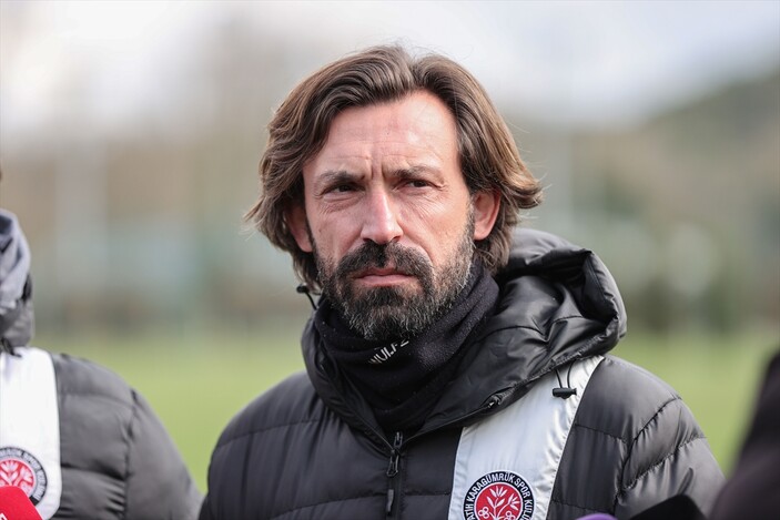 Andrea Pirlo: Fenerbahçe, zor bir dönem yaşıyor