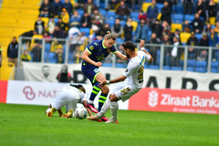 Ankaragücü, İstanbulspor'u üç golle geçti