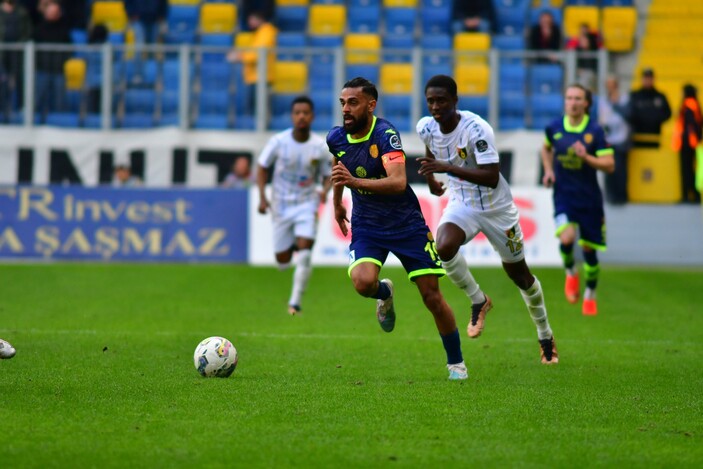 Ankaragücü, İstanbulspor'u üç golle geçti