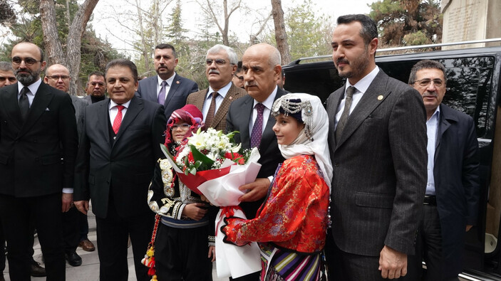 Bakan Kirişci: 883 gemiyle 27,3 milyon ton tahıl ve gıda ürünü taşındı #1