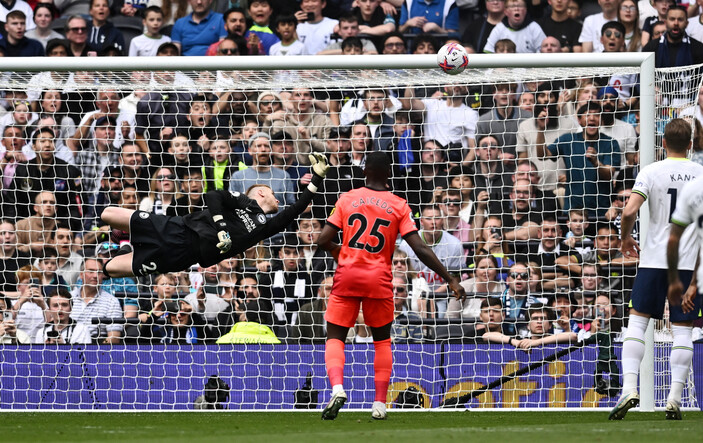 Heung-Min Son, Premier Lig tarihine geçti