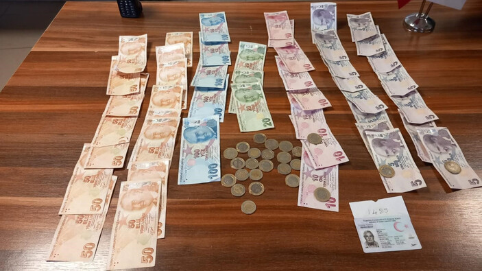 Adana'da bir dilencinin 3 saatte bin 385 lira topladığı belirlendi