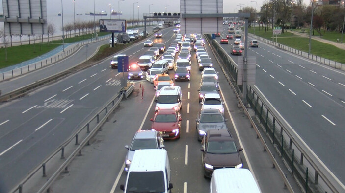 Avrasya Tüneli'nde kaza trafiği aksattı