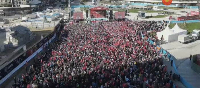 Cumhurbaşkanı Erdoğan’a İstanbul’da coşkulu karşılama