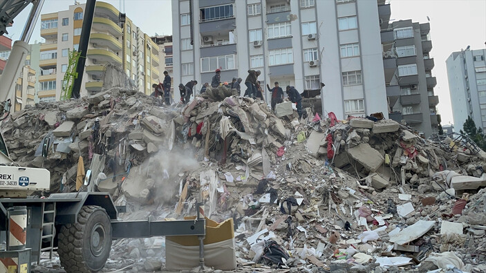 Depremin vurduğu Hatay'da yıkılan binanın müteahhidi: Projeye uygun yaptım