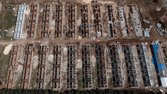 Hatay'da geçici barınma merkezi kuruluyor