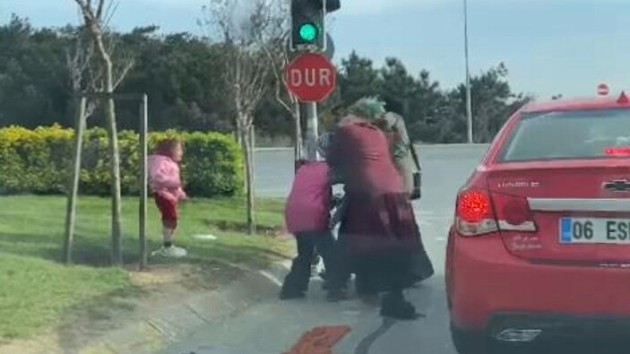 İstanbul'da dilencilerin kavgası