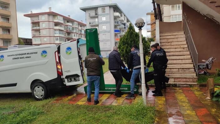 Sakarya’da kolonya içtiği öne sürülen yaşlı adam öldü