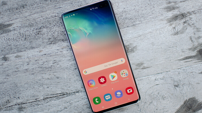 Samsung, Galaxy S10 serisinin fişini çekti