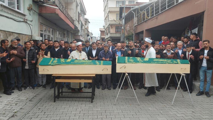 Tekirdağ'da kız isteme kavgasında hayatını kaybeden amca ve yeğene veda