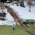 Artvin’de off-road yapan araç takla attı