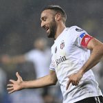 Cenk Tosun, Şenol Güneş'le birlikte çıkışa geçti