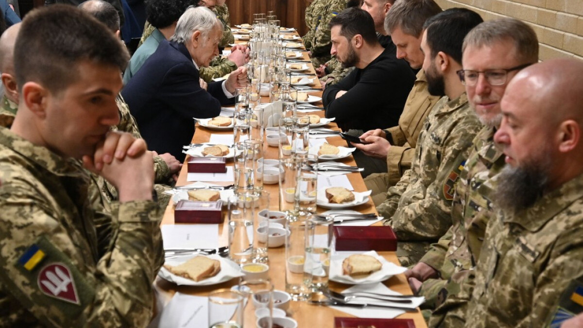 ukraynada-iftar-gelenegi-vladimir-zelensky-resmi-duzeyde-baslatildi_14592165.jpg