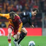 Galatasaray, Adana Demirspor'u iki golle geçti