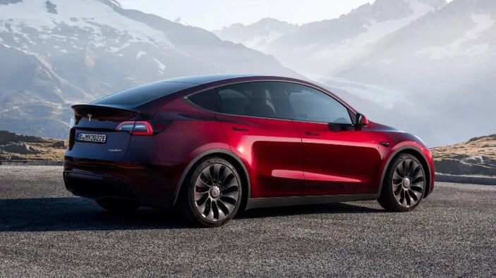 Tesla Model Y Türkiye fiyatına zam geldi