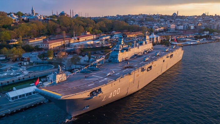 TCG Anadolu'ya rekor ziyaret: İstanbul ve İzmir'de 400 bin vatandaşla buluştu