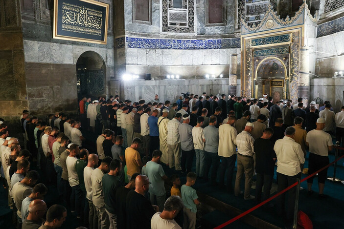 Mehmet Nuri Ersoy'dan Ayasofya açıklaması: Ecdadımızın kutlu emanetini yarınlara taşıyacağız