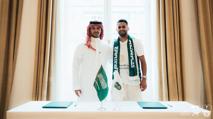 Al-Ahli'ye transfer olan Mahrez: Müslüman olduğum için buradayım