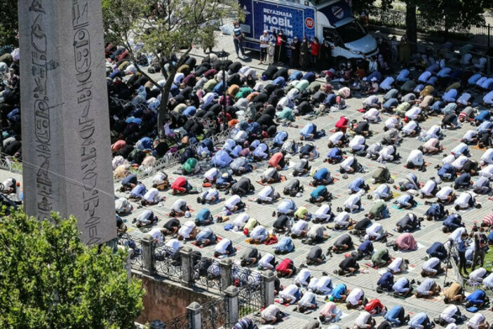 Mehmet Nuri Ersoy'dan Ayasofya açıklaması: Ecdadımızın kutlu emanetini yarınlara taşıyacağız