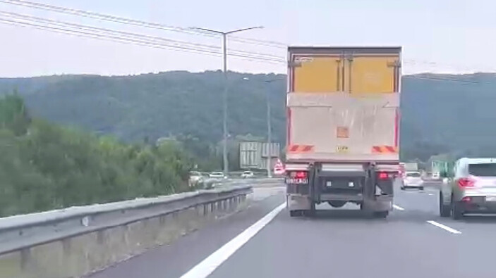 İstanbul'dan Ankara'ya giden kamyonun tehlikeli yolculuğu kamerada