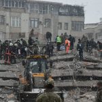 Deprem bölgesindeki yardımları evine götüren polis: Kaybolmasın diye eve götürdüm